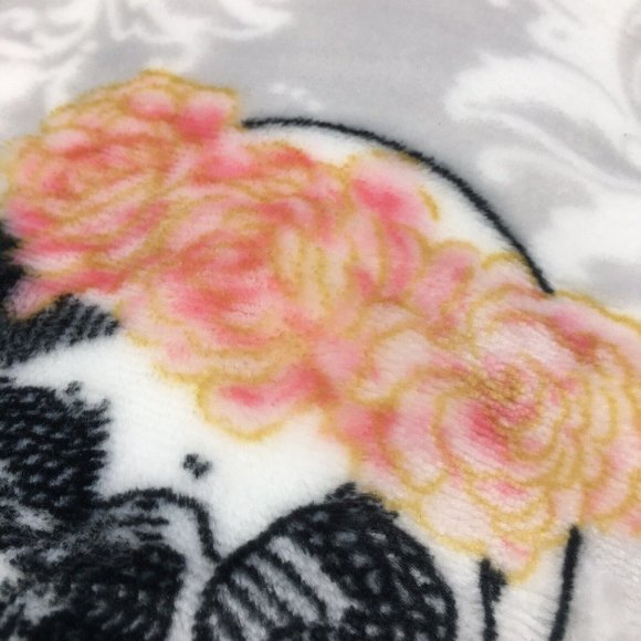 Halloween Sugar Skull Pink Floral Throw Blanket MicroFleece Gray Day Dead 60x70 - Picture 3 of 8